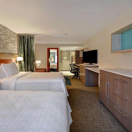 Home2 Suites By Hilton Boston South Bay Екстер'єр фото