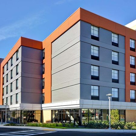 Home2 Suites By Hilton Boston South Bay Екстер'єр фото