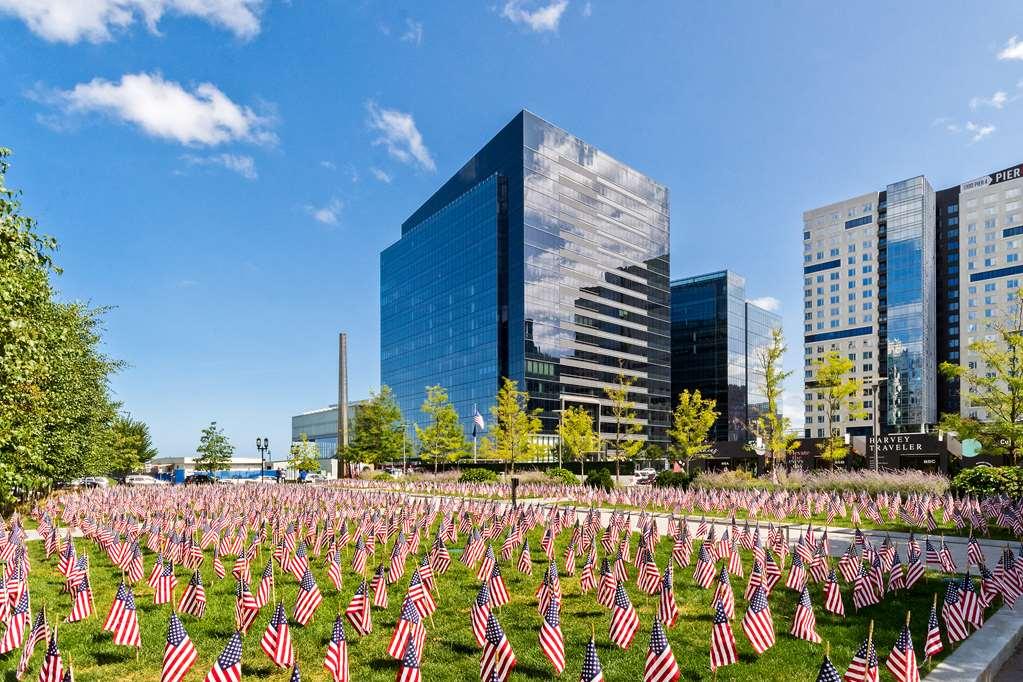 Home2 Suites By Hilton Boston South Bay Екстер'єр фото