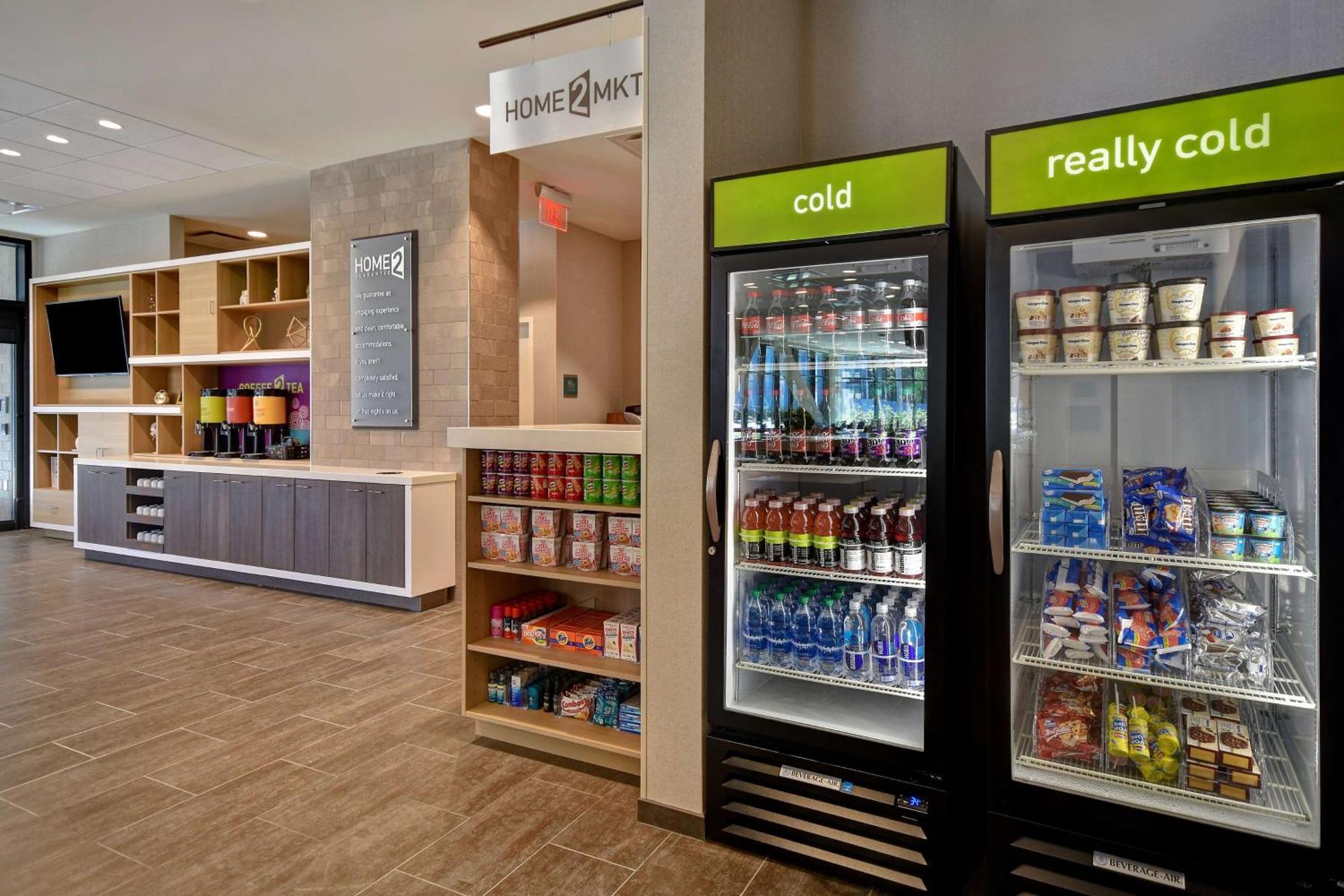 Home2 Suites By Hilton Boston South Bay Екстер'єр фото