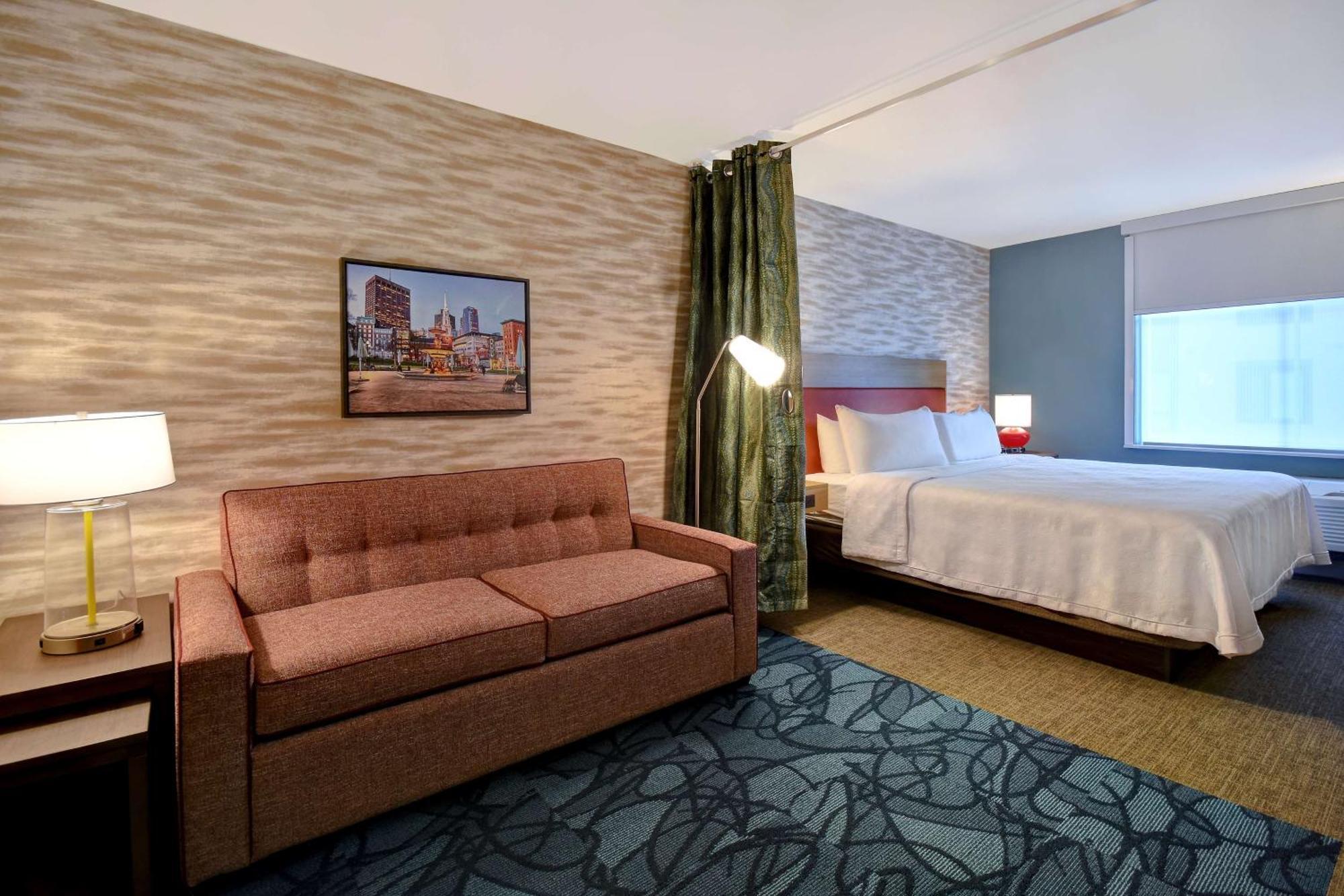 Home2 Suites By Hilton Boston South Bay Екстер'єр фото