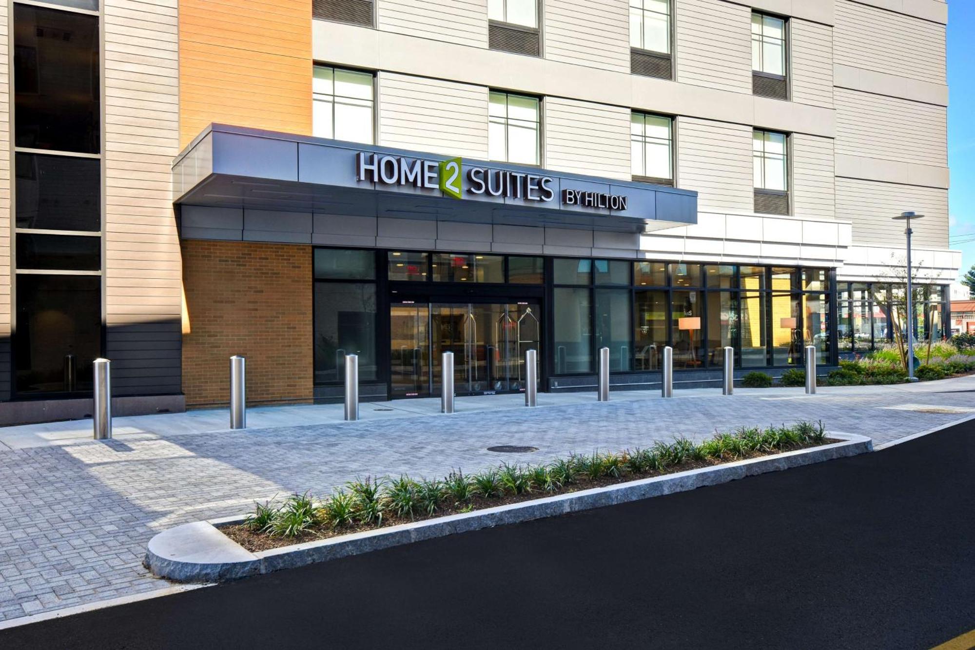 Home2 Suites By Hilton Boston South Bay Екстер'єр фото